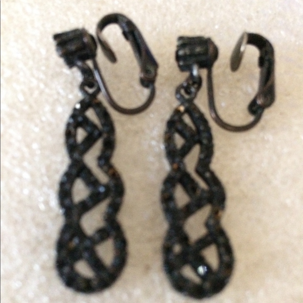 Vintage black rhinestone clip on earrings